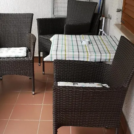 Apartma Tinkara أنكاران